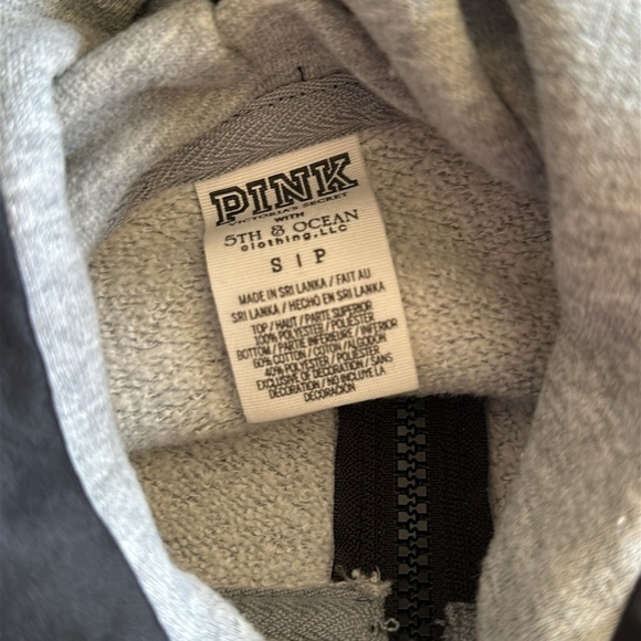 Victoria’s Secret Pink Iowa Hawkeyes Gray Black Hooded Sweatshirt Small - Picture 8 of 9